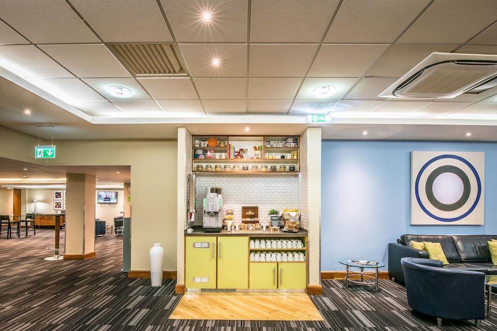 Girton  Holiday Inn Cambridge By Ihg מראה חיצוני תמונה
