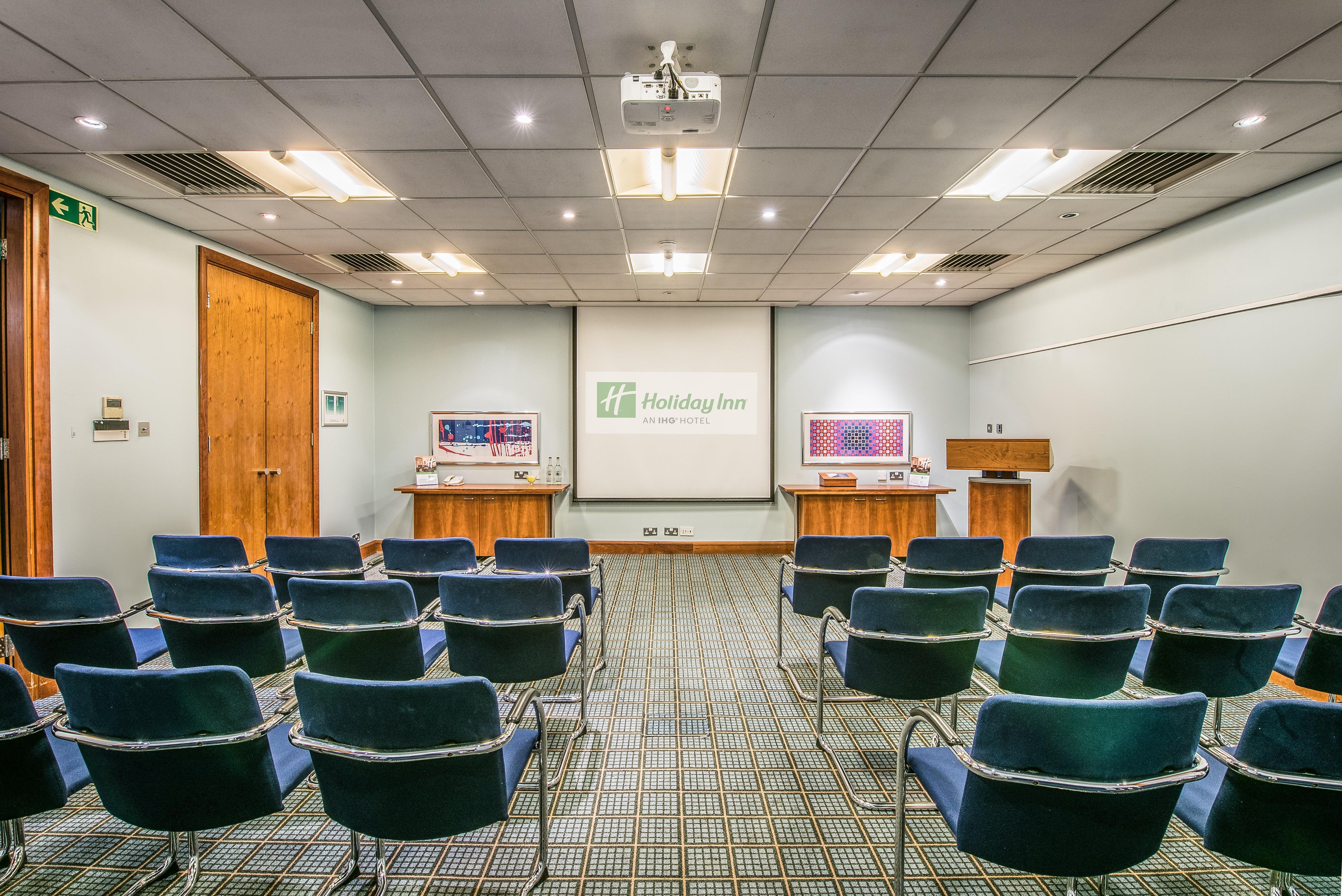 Girton  Holiday Inn Cambridge By Ihg מראה חיצוני תמונה