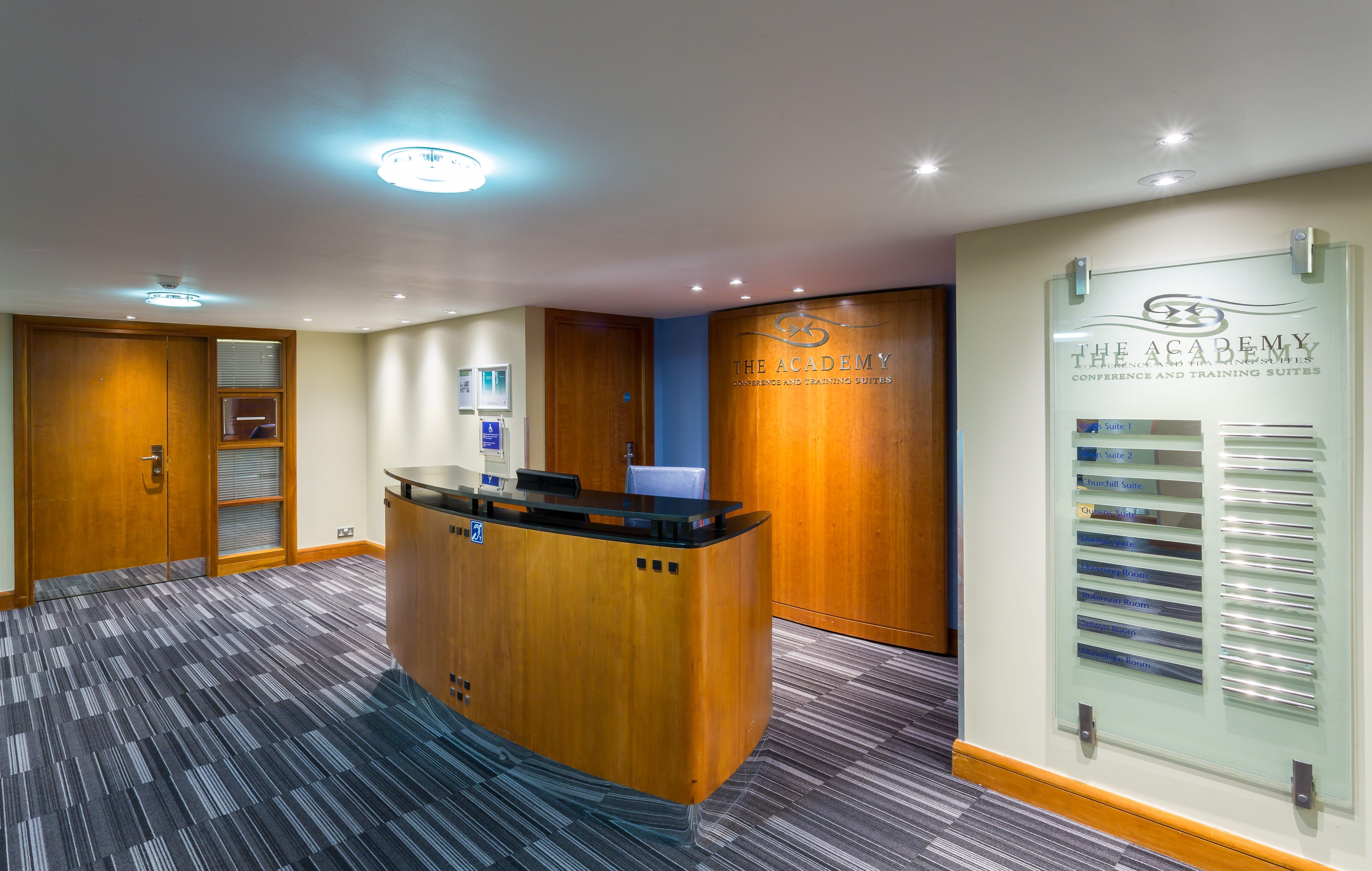 Girton  Holiday Inn Cambridge By Ihg מראה חיצוני תמונה