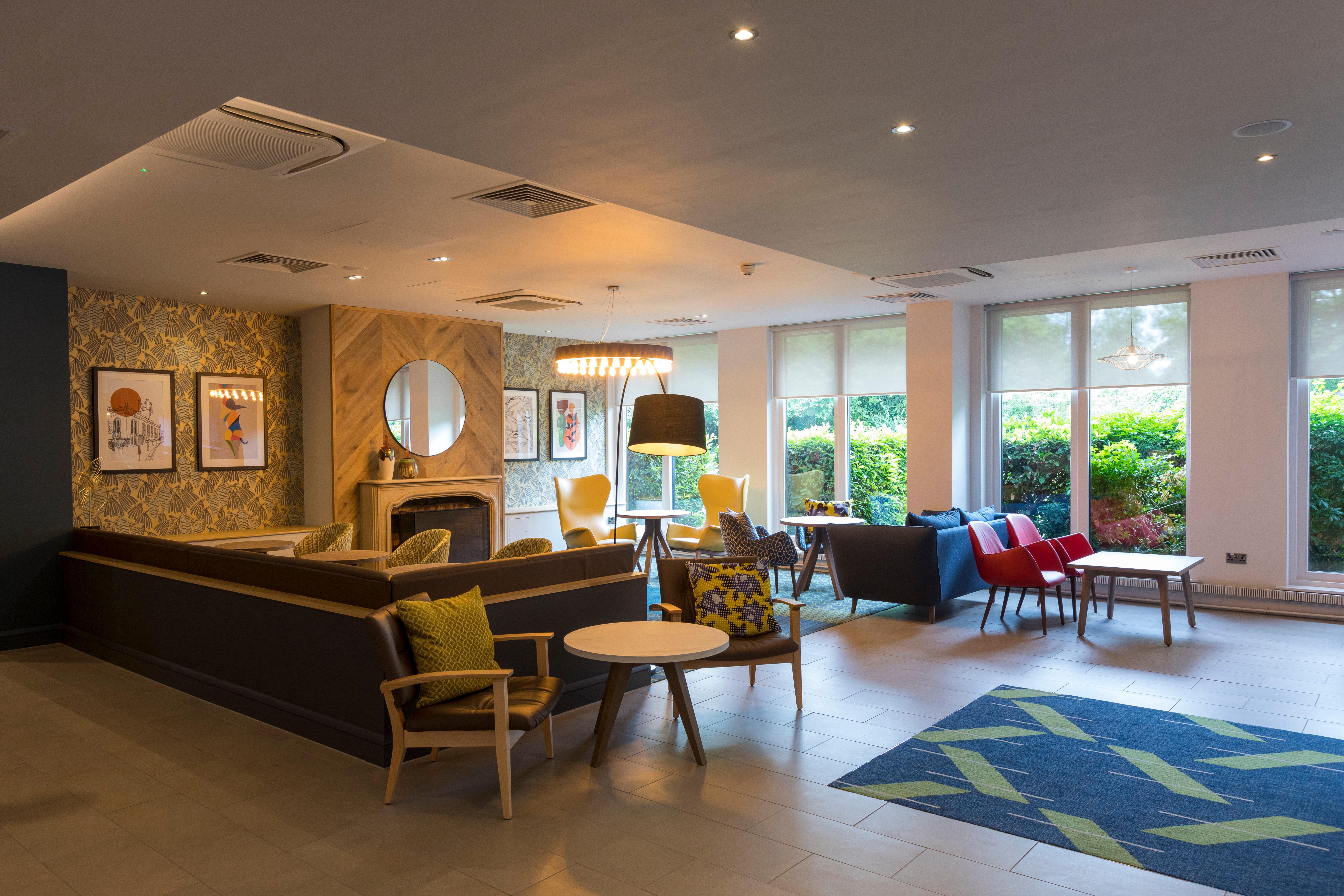 Girton  Holiday Inn Cambridge By Ihg מראה חיצוני תמונה