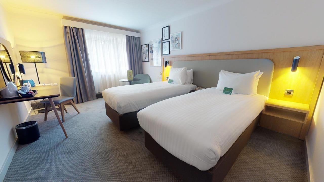 Girton  Holiday Inn Cambridge By Ihg מראה חיצוני תמונה