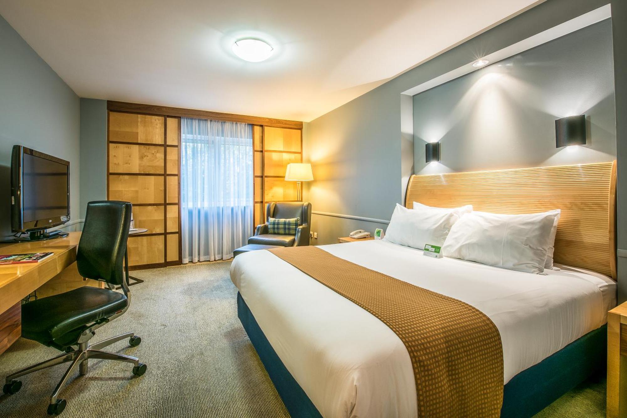 Girton  Holiday Inn Cambridge By Ihg מראה חיצוני תמונה