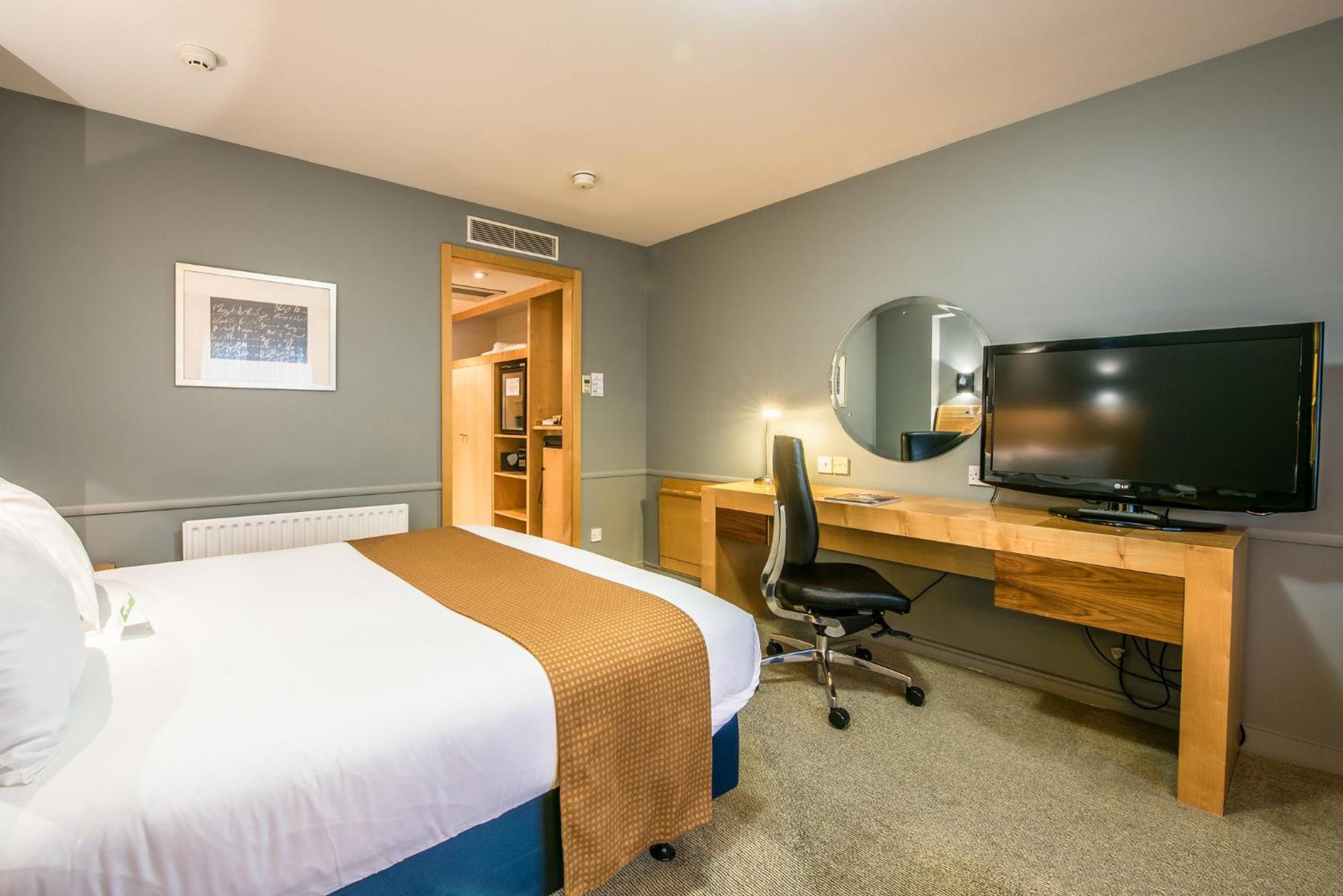 Girton  Holiday Inn Cambridge By Ihg מראה חיצוני תמונה