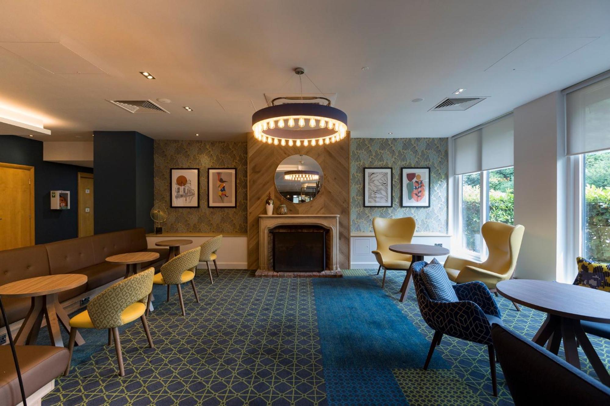 Girton  Holiday Inn Cambridge By Ihg מראה חיצוני תמונה